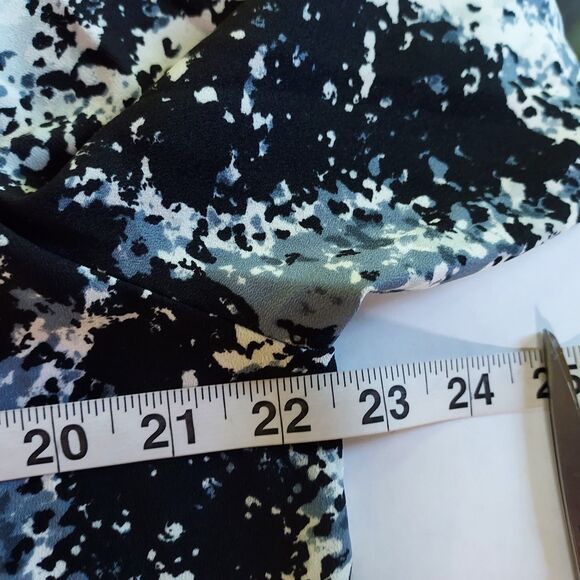 Nordstrom Shirt Top Women Size Medium Button Up Tie Neck Black Gray White Blouse - Picture 10 of 12